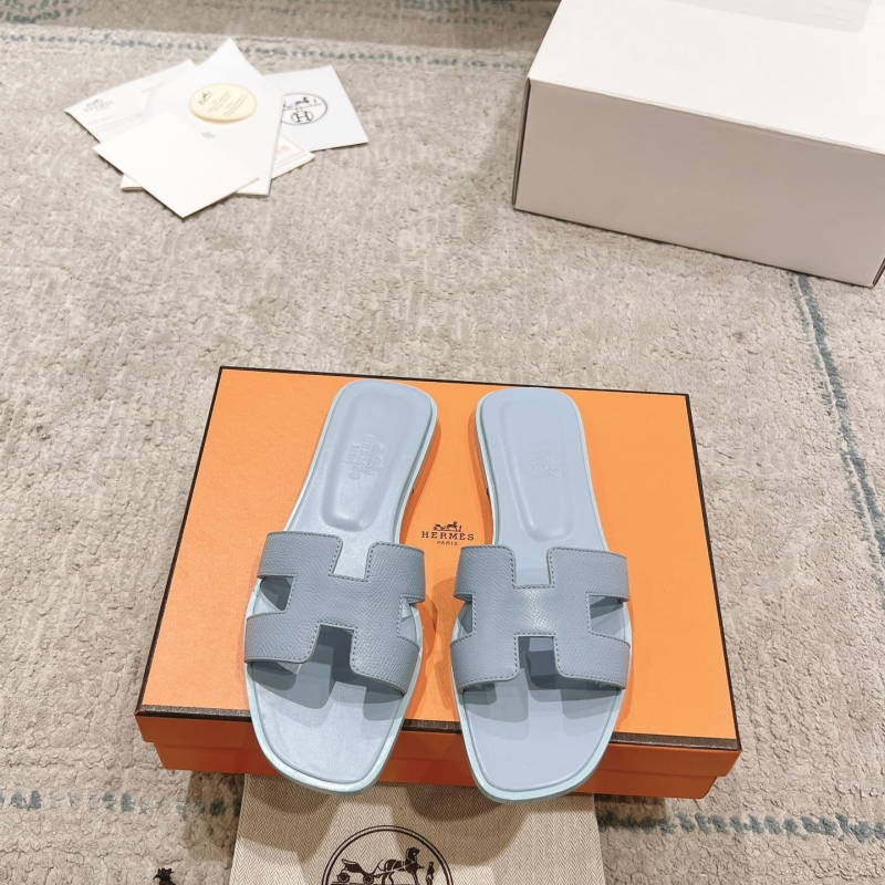 H**mes slippers